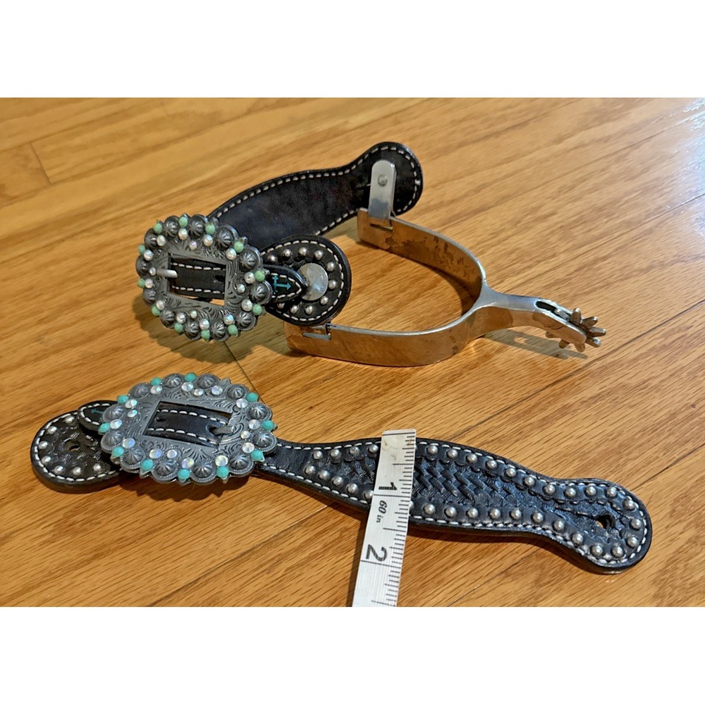 Equestrian Western Leather Concho Spur Straps Black With ONE Spur - Picture 5 of 8